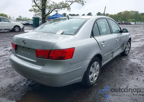 2009 Hyundai Sonata Gls z USA, uszkodzony, nr VIN 5NPET46C69H557498